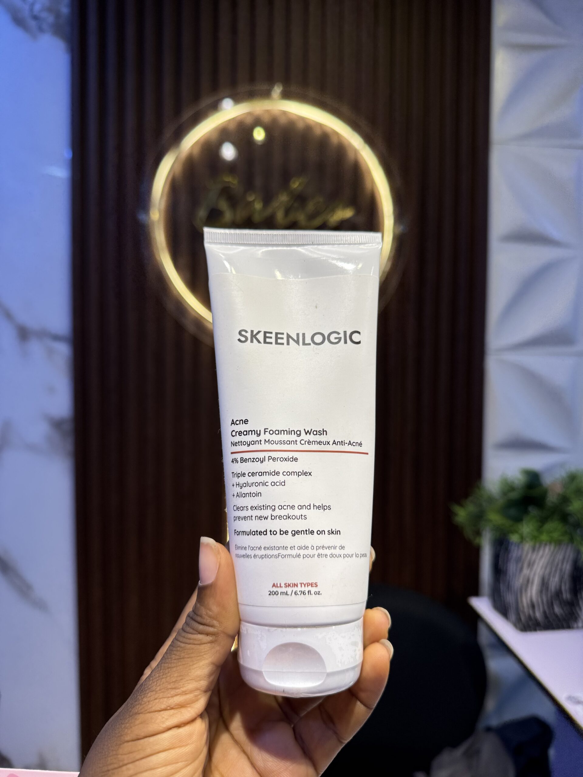 Skeenlogic acne creamy foaming wash