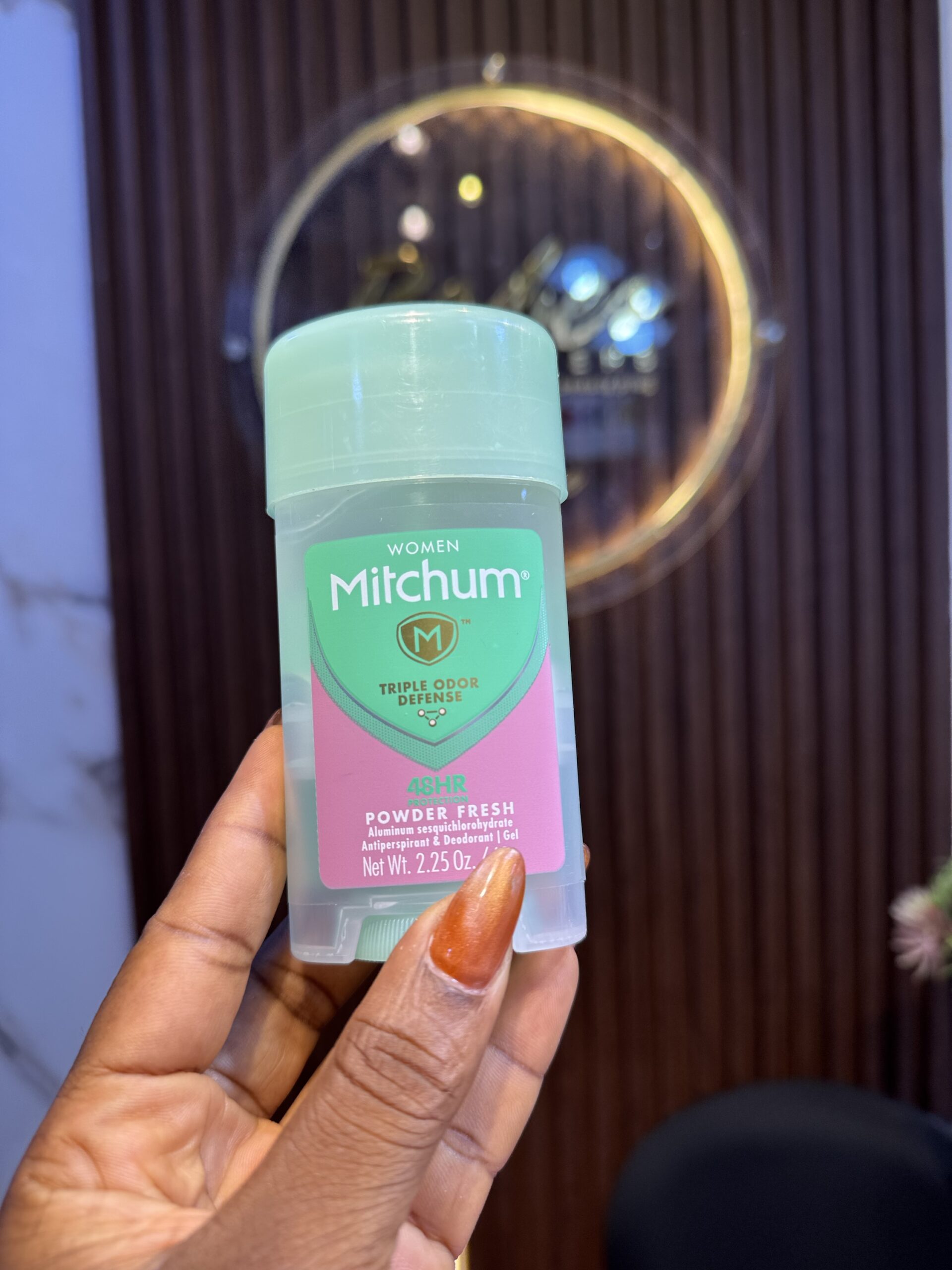 Mitchum powder fresh roll on