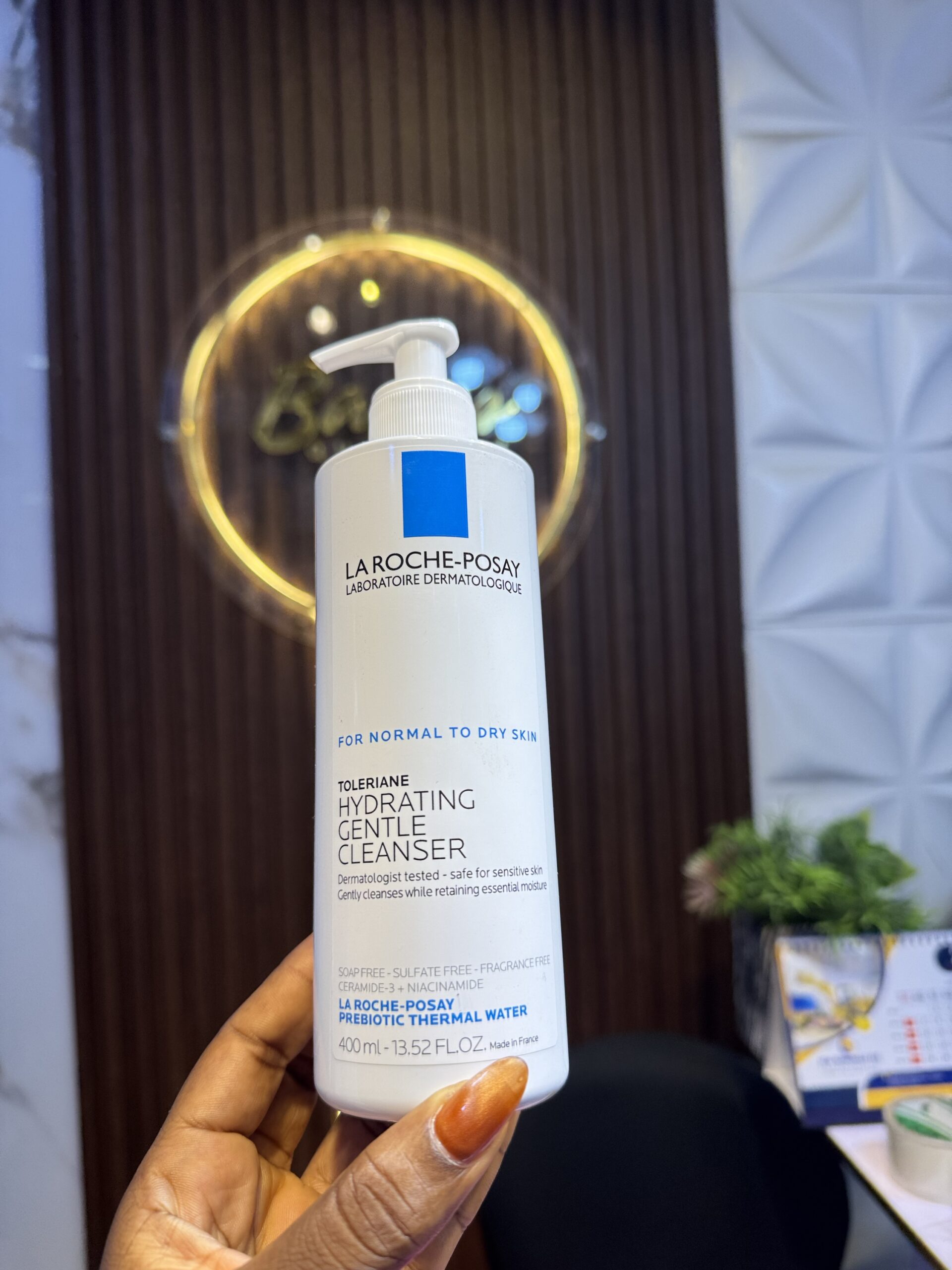 Laroche hydrating gentle cleanser