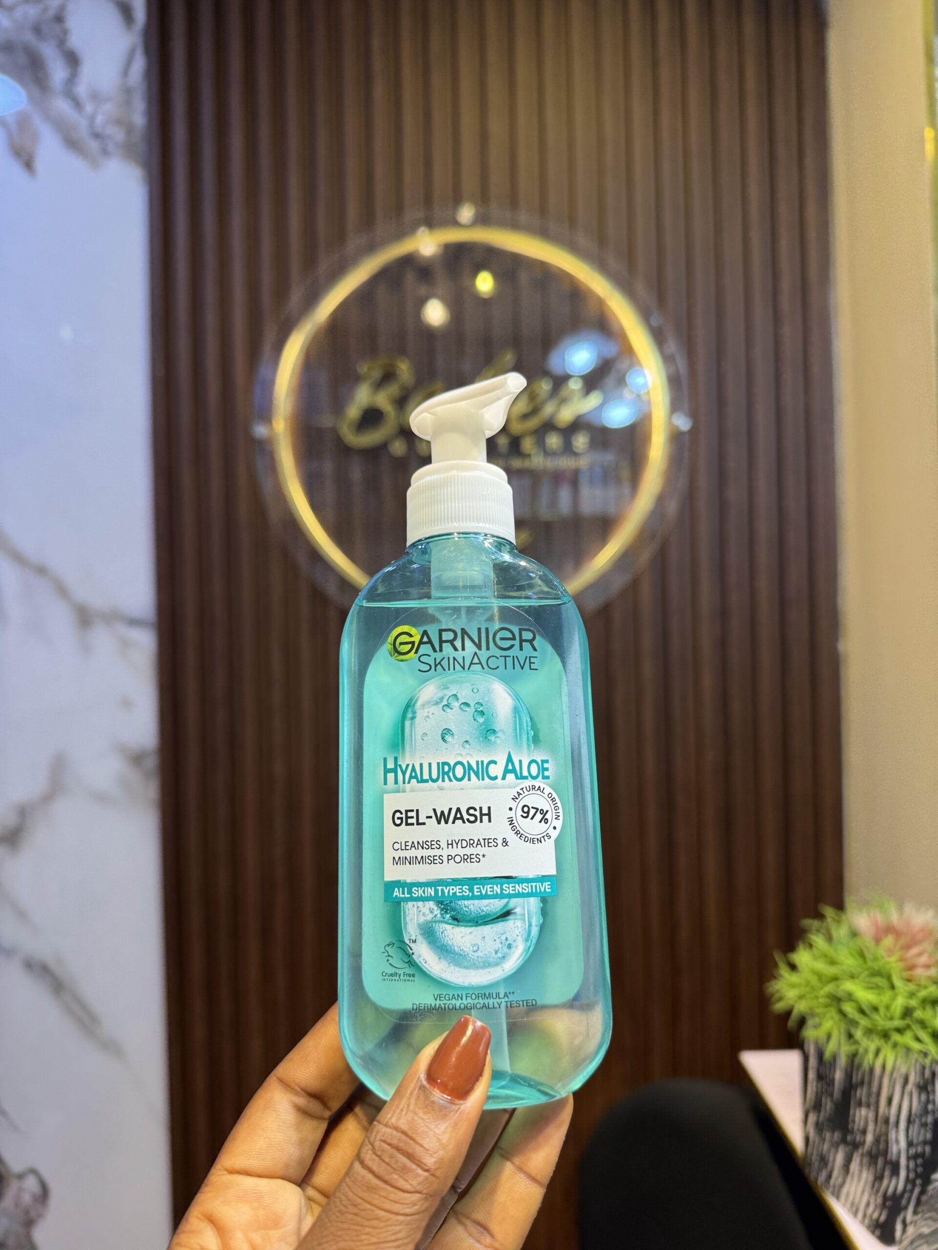 Garnier hyaluronic gel wash